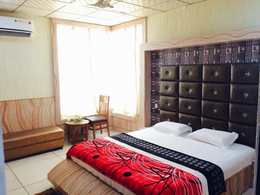 Maharaja Palace Hotel Rohtak Екстер'єр фото